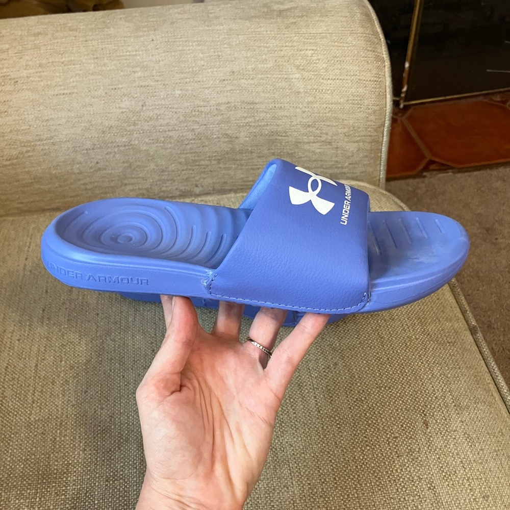 Purple/blue under armour slides - Picture 3 of 6